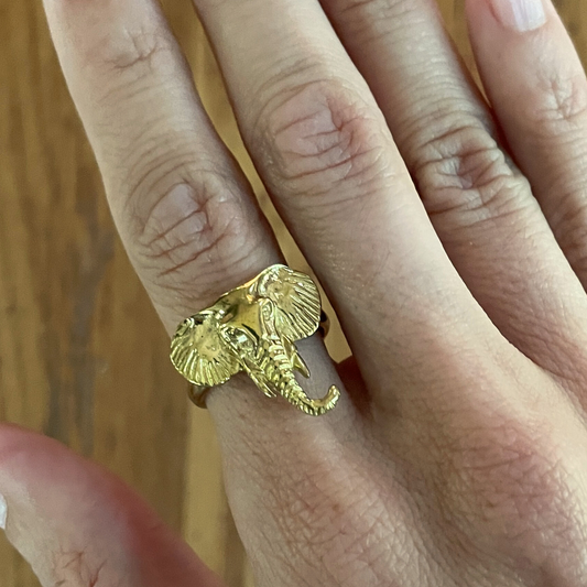 The Elephant Ring - In Gold